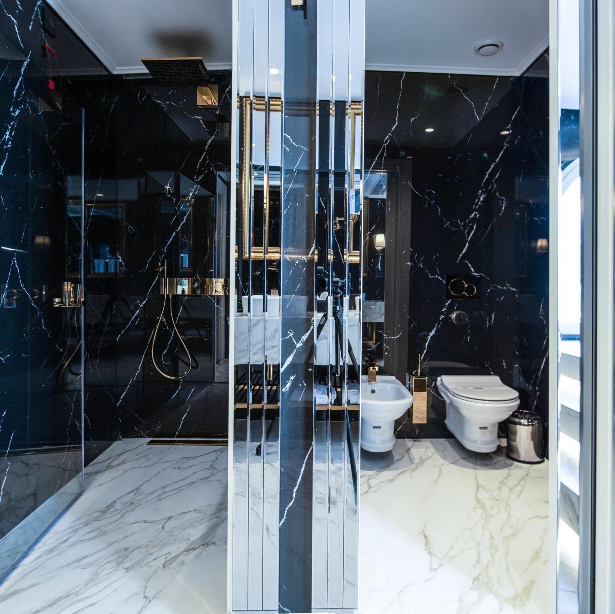 Xheko Imperial Luxury Hotel & Spa Tirana Zewnętrze zdjęcie Bathroom