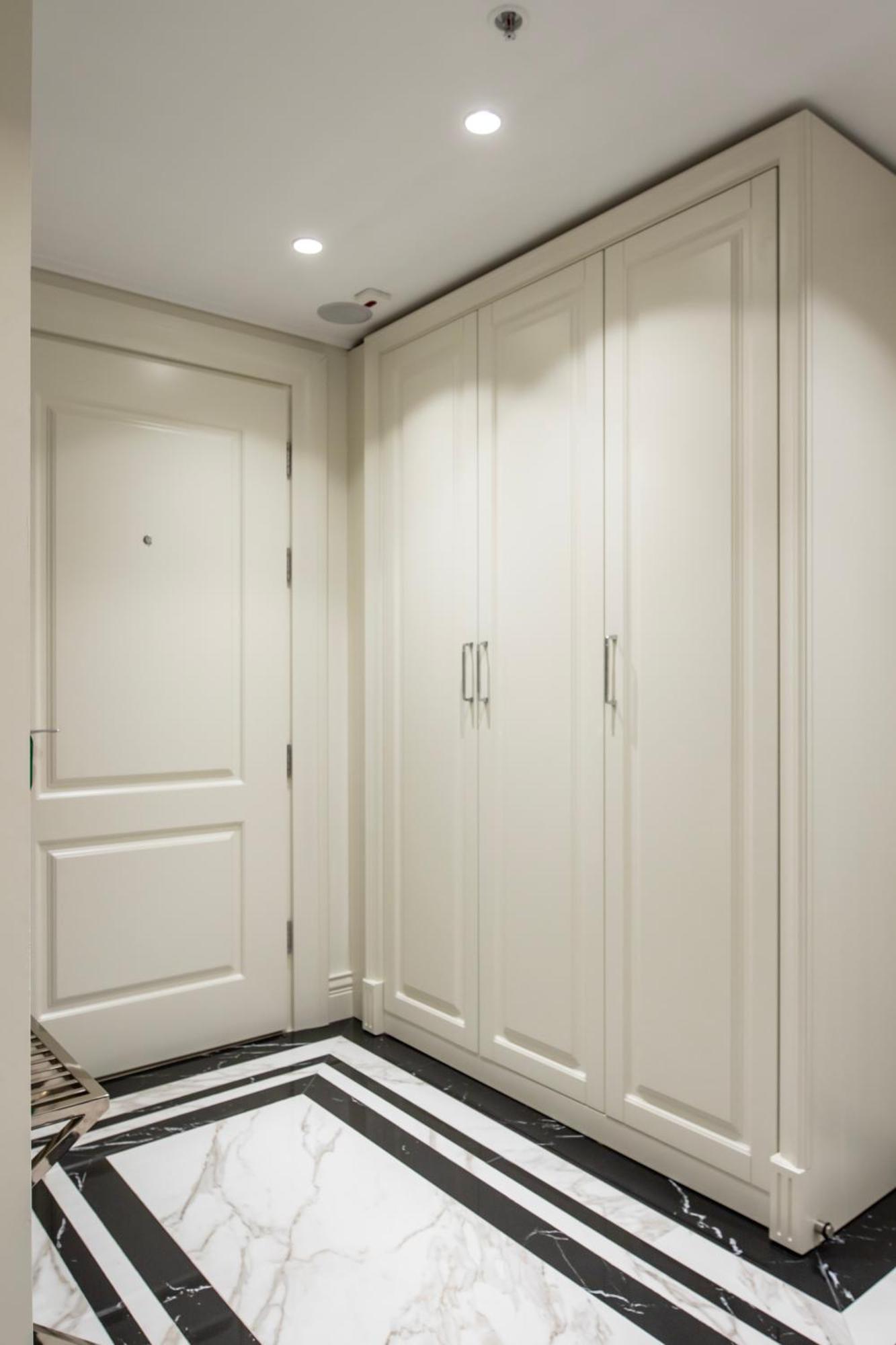 Xheko Imperial Luxury Hotel & Spa Tirana Zewnętrze zdjęcie A wardrobe