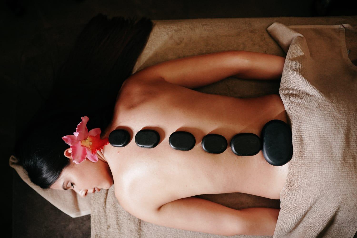 Xheko Imperial Luxury Hotel & Spa Tirana Zewnętrze zdjęcie Hot stone massage