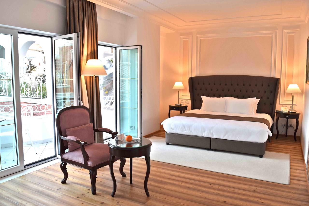 Xheko Imperial Luxury Hotel & Spa Tirana Zewnętrze zdjęcie A bedroom at the hotel
