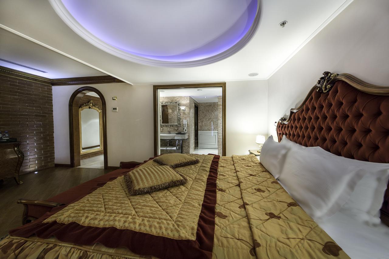 Xheko Imperial Luxury Hotel & Spa Tirana Zewnętrze zdjęcie A room at the hotel