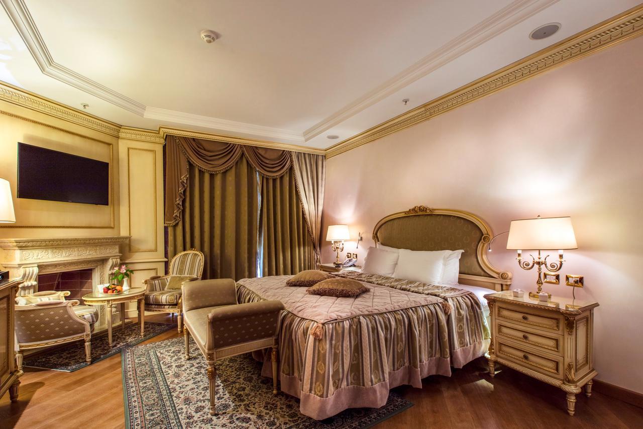 Xheko Imperial Luxury Hotel & Spa Tirana Zewnętrze zdjęcie A bedroom at the hotel